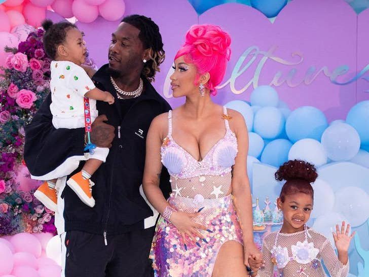 Cardi B i Offset - Zdjęcia rodzinne